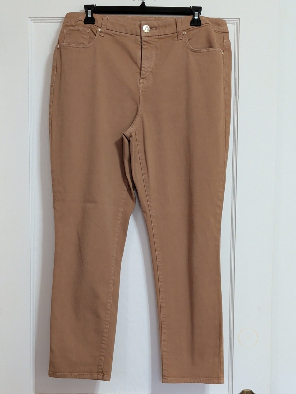 Women’s Chicos So Slimming Girlfriend Ankle Straight Jeans in Tan Size 1.5